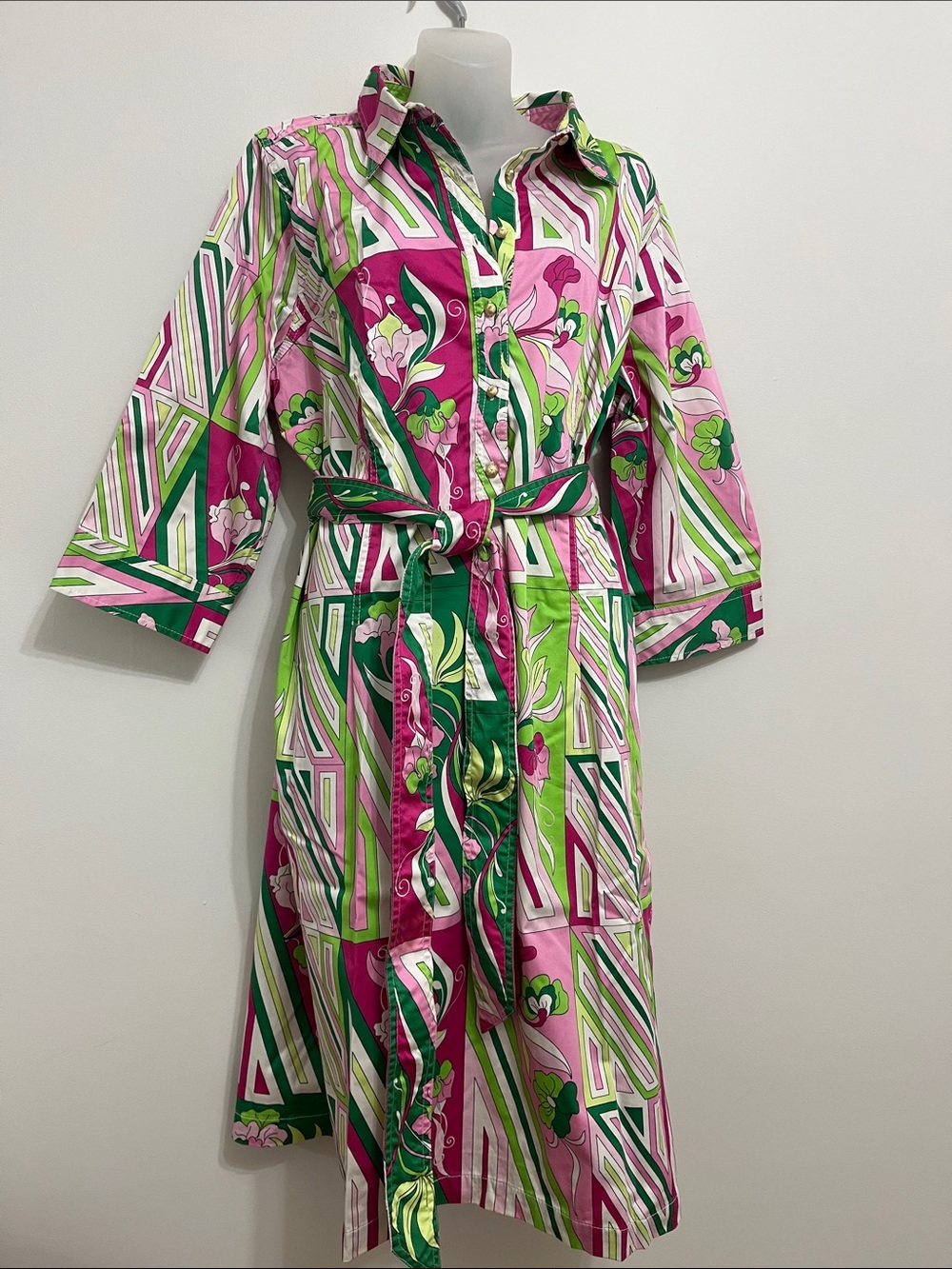 Talbots Woman Floral Geometric Stretch Blouse in Pink & Green